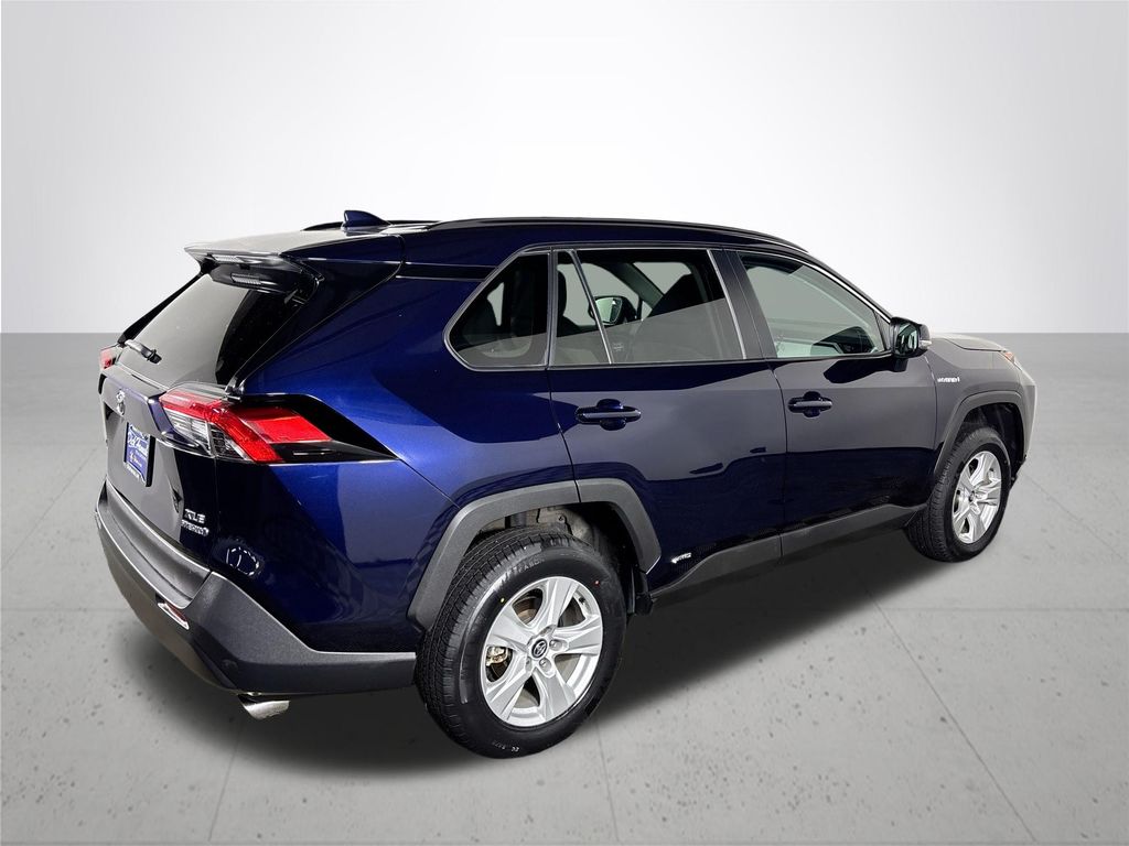 2020 Toyota RAV4 Hybrid XLE