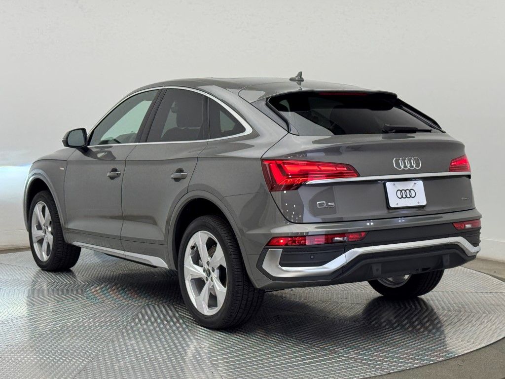 Thumbnail: 2025 Audi Q5 - 8