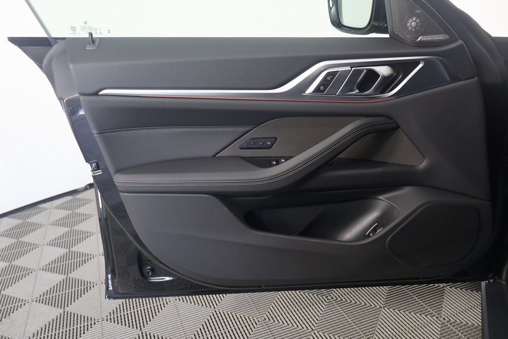 2025 BMW i4 eDrive40 7