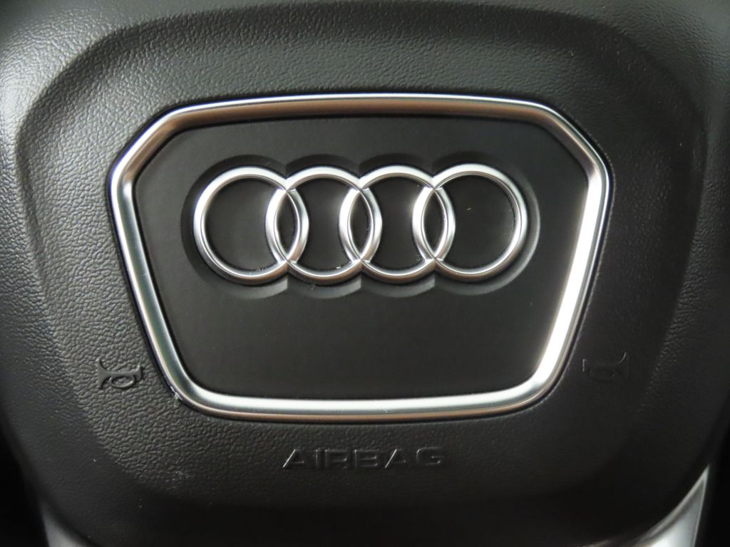 Thumbnail: 2025 Audi Q7 - 18