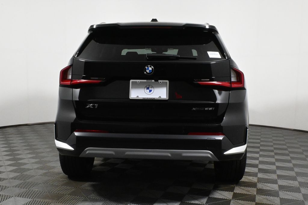 Thumbnail: 2025 BMW X1 - 6
