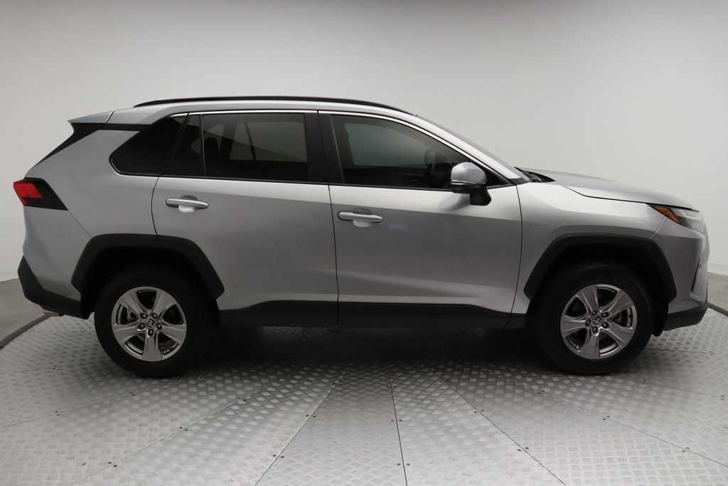 2023 Toyota RAV4 XLE 7