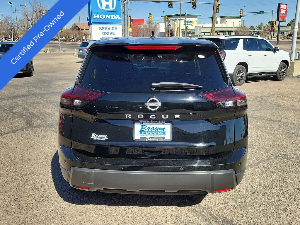 2025 Nissan Rogue SV - 8