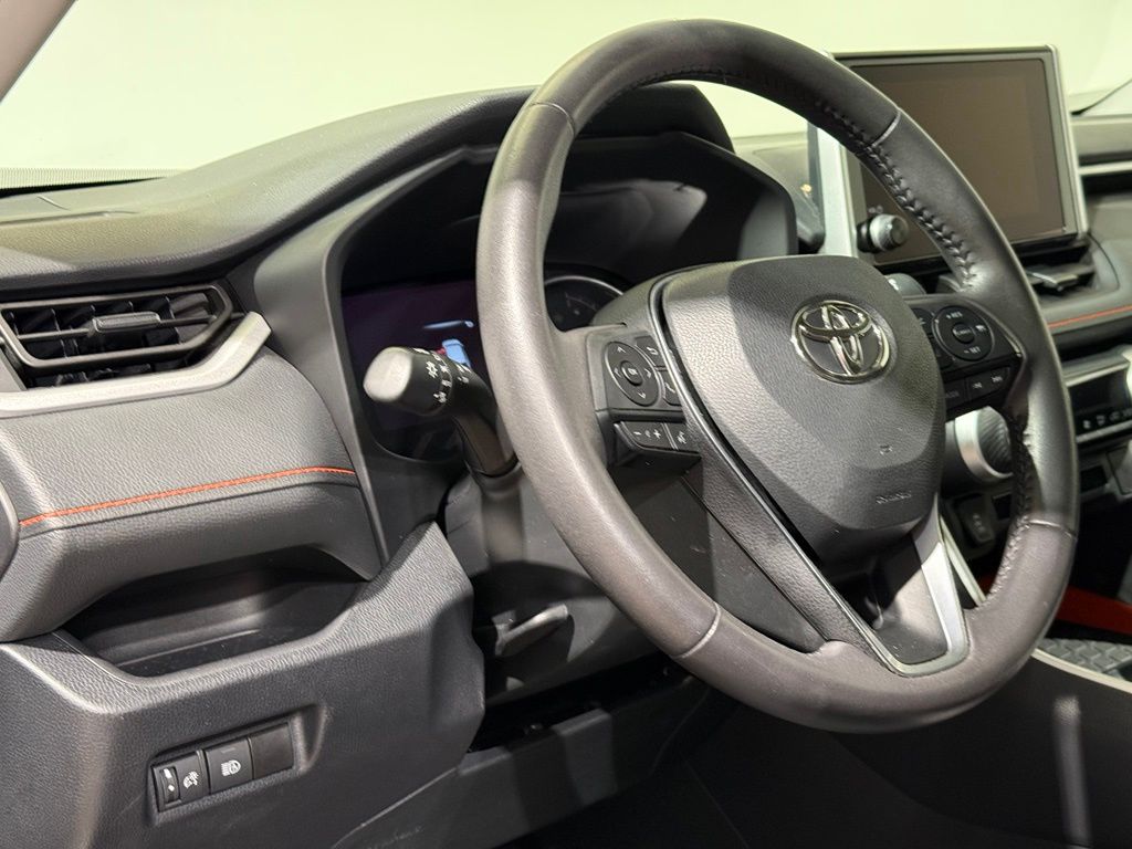 Thumbnail: 2024 Toyota RAV4 - 17