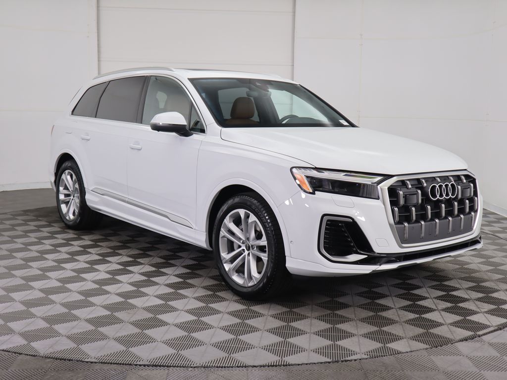 2025 Audi Q7  3