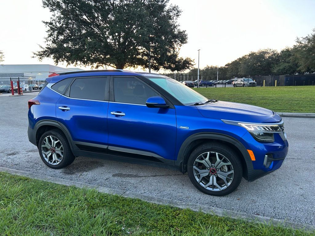 Thumbnail: 2021 Kia Seltos - 7