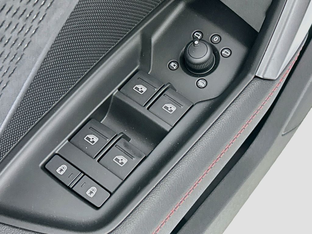 Thumbnail: 2026 Audi RS 3 - 22