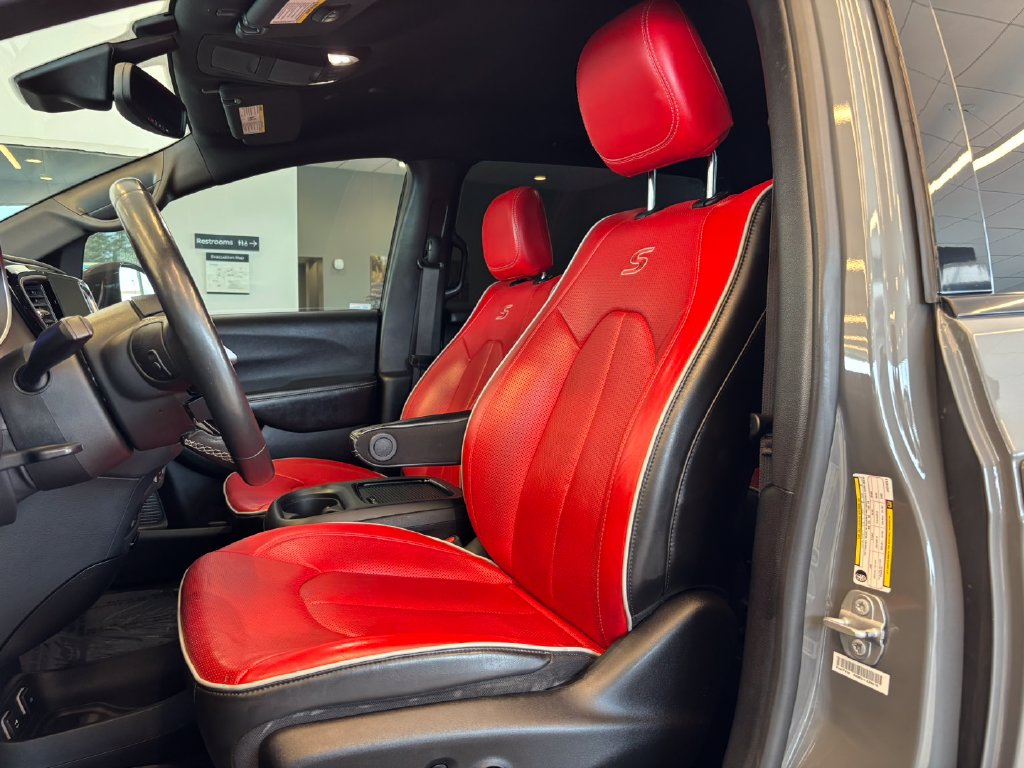 2020 Chrysler Pacifica Hybrid Limited