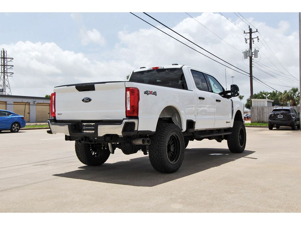 2025 Ford F-250SD XLT - 3