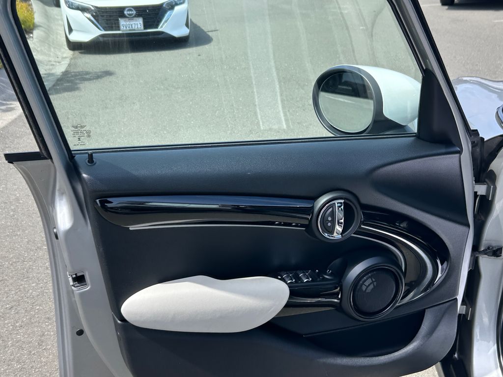 Thumbnail: 2024 MINI Cooper - 11
