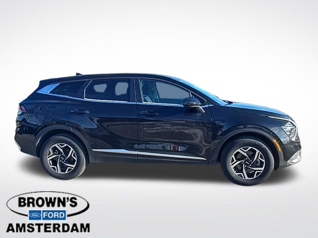2024 Kia Sportage LX - 9