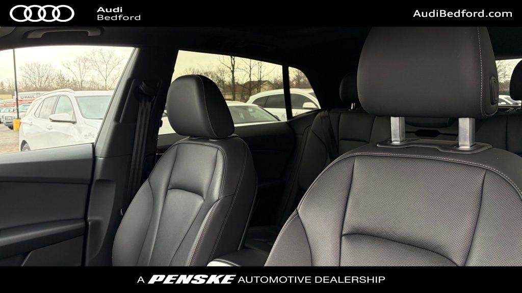 Thumbnail: 2022 Audi Q8 - 14