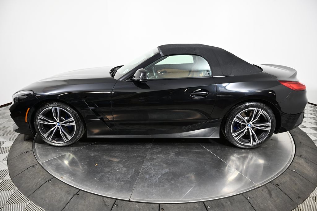 Thumbnail: 2024 BMW Z4 - 3