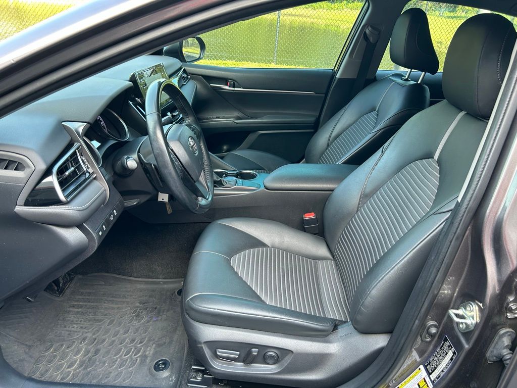 2022 Toyota Camry SE 14