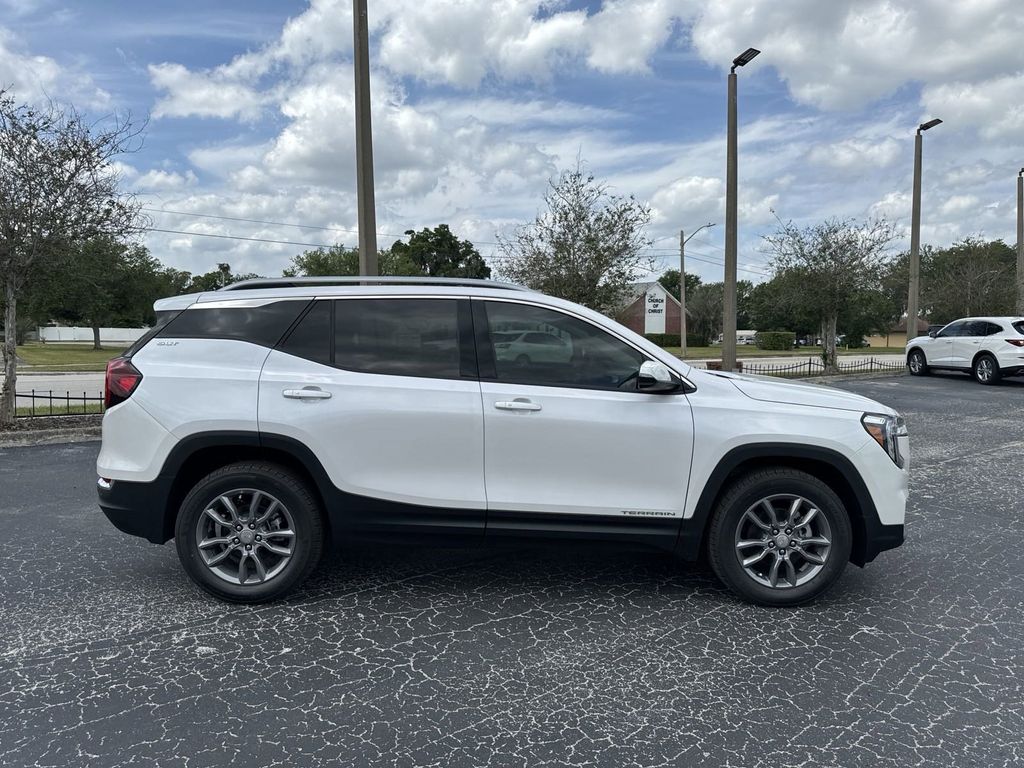 2024 GMC Terrain SLT 3