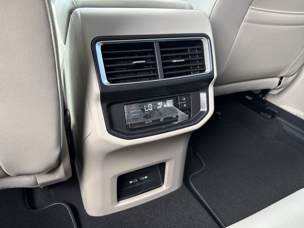 2026 Volkswagen Atlas 2.0T SE White at Bayshore Chrysler Jeep Dodge Ram