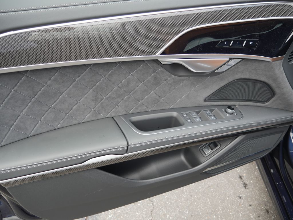 Thumbnail: 2026 Audi S8 - 14