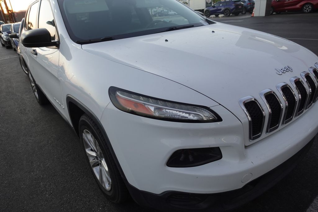Used 2015 Jeep Cherokee SUV
