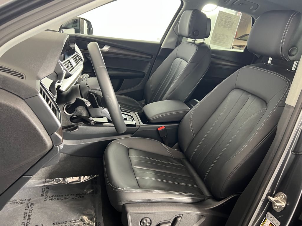 Thumbnail: 2023 Audi Q5 - 32