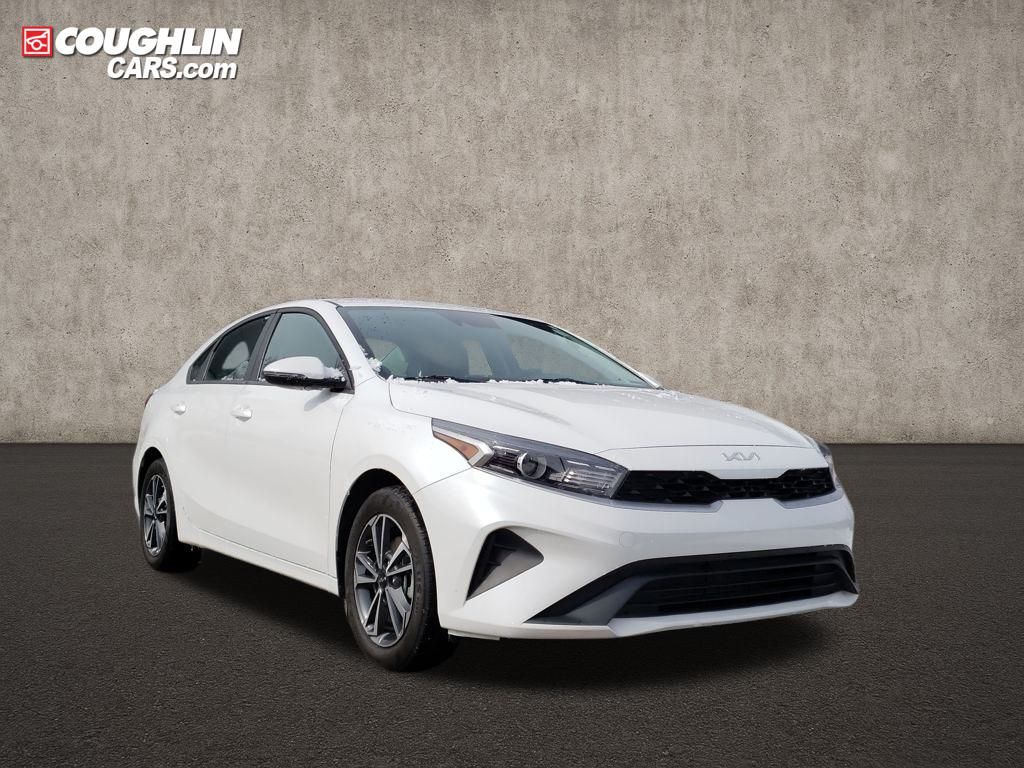 2024 Kia Forte LXS FWD