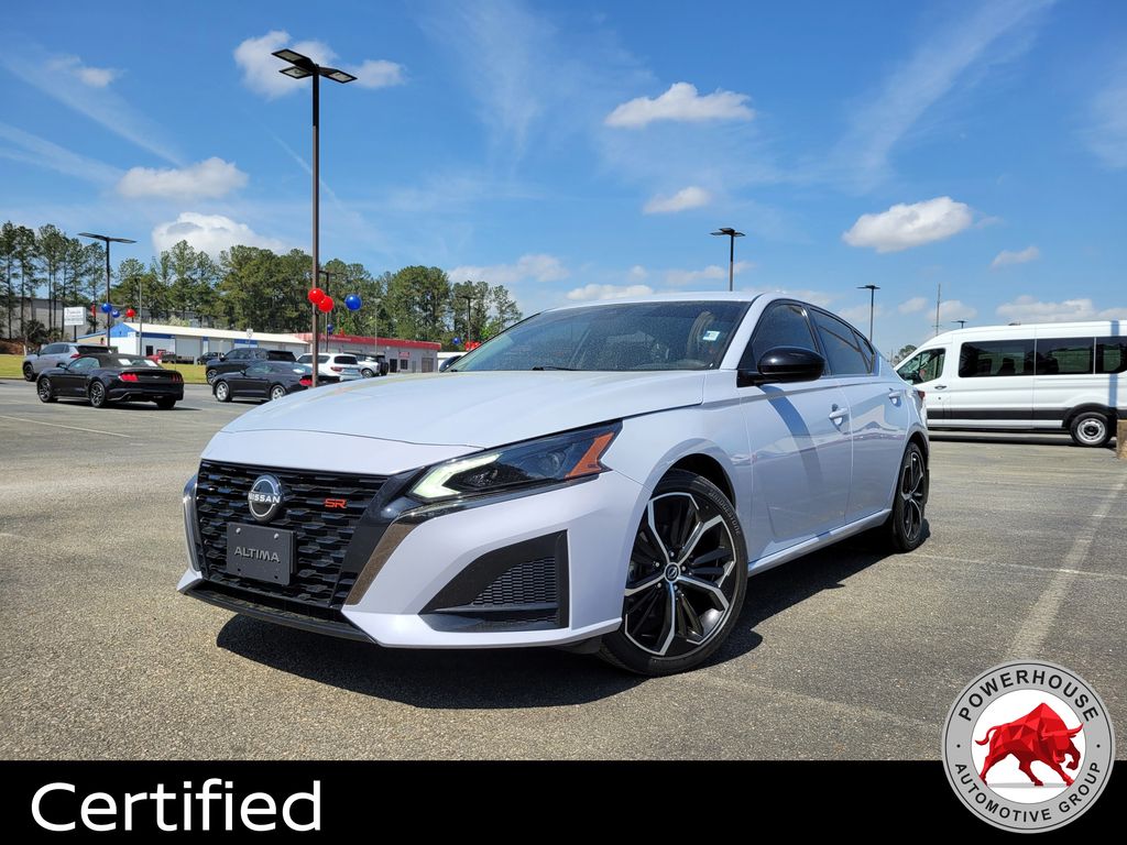 2023 Nissan Altima 2.5 SR FWD
