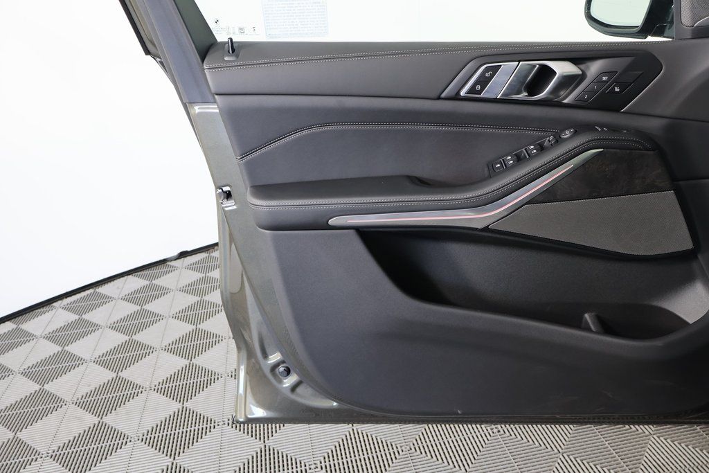 Thumbnail: 2026 BMW X5 - 7