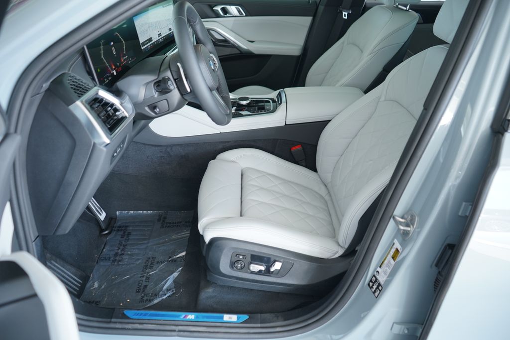 Thumbnail: 2026 BMW X6 - 9