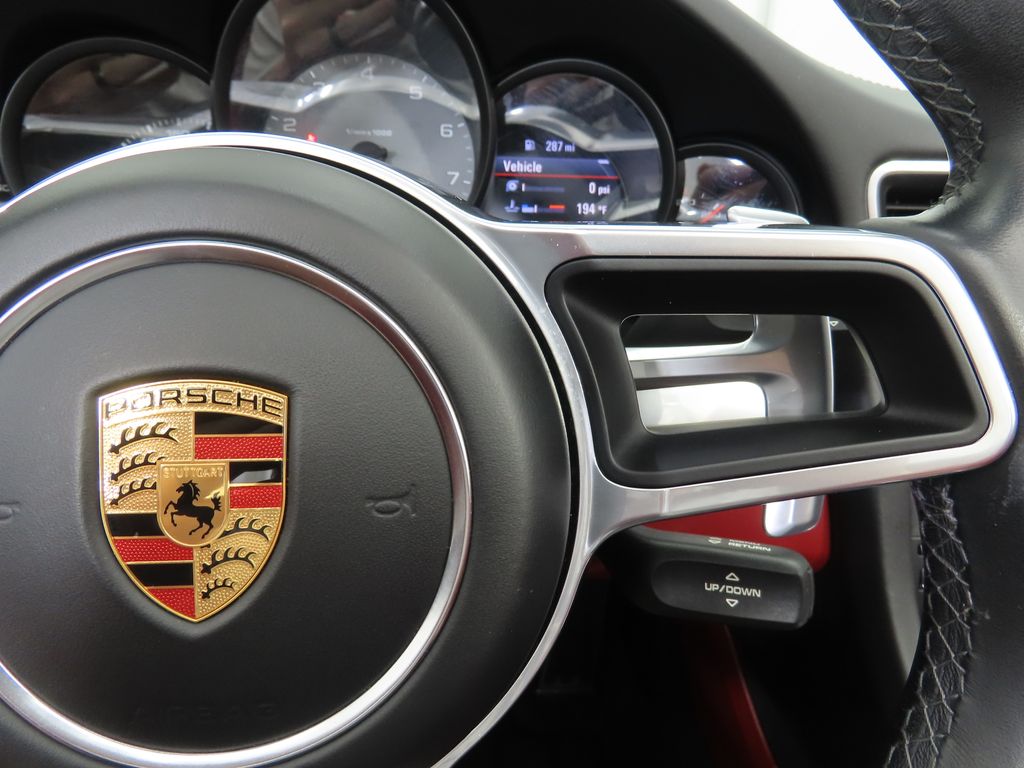 Thumbnail: 2019 Porsche 911 - 12