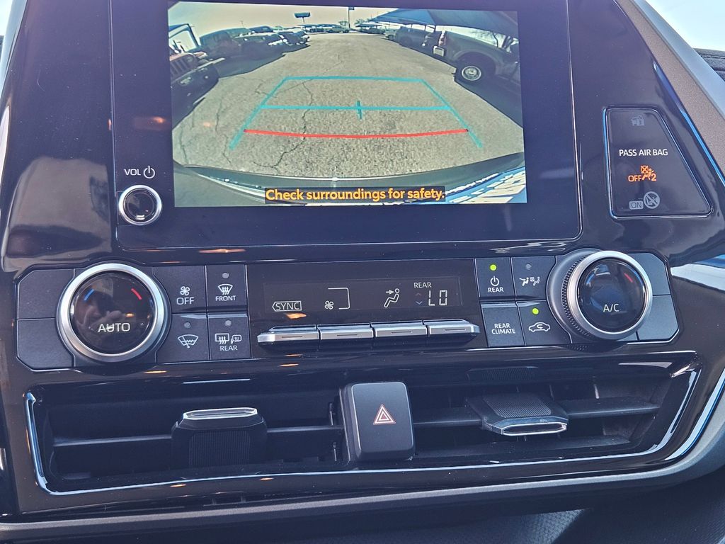 Used Car 2024 Toyota Highlander  Le For Sale Under $35,000 In San Marcos, Texas