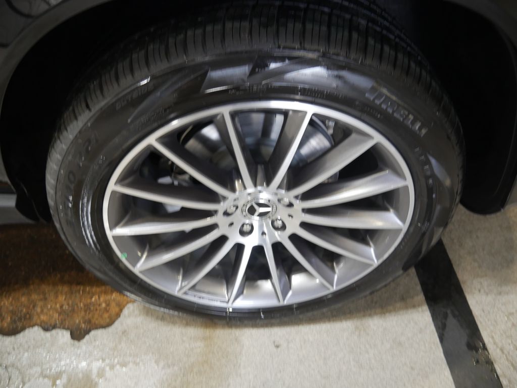 Thumbnail: 2026 Mercedes-Benz GLE - 13