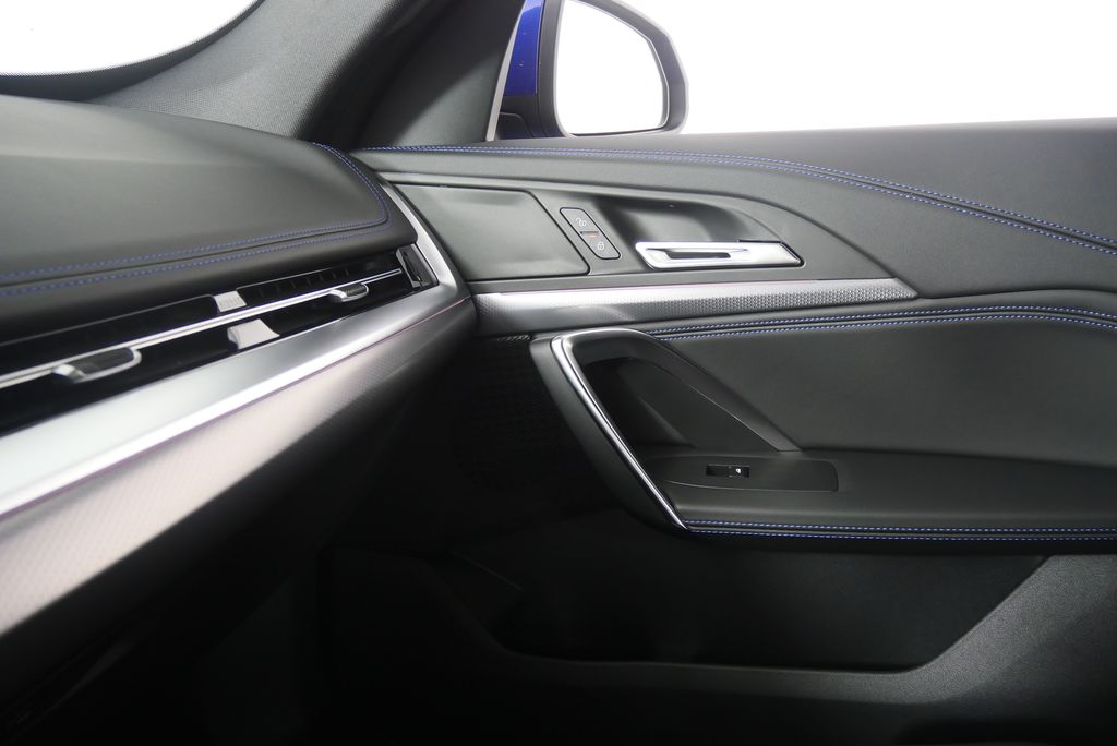 Thumbnail: 2025 BMW X1 - 23