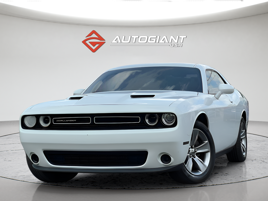 White Knuckle Clearcoat 2019 Dodge Challenger SXT RWD Coupe Rear-Wheel Drive 8-Speed Automatic