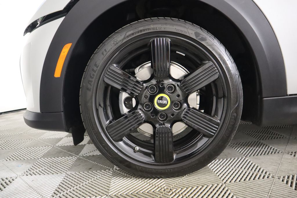 2024 MINI Cooper SE 28