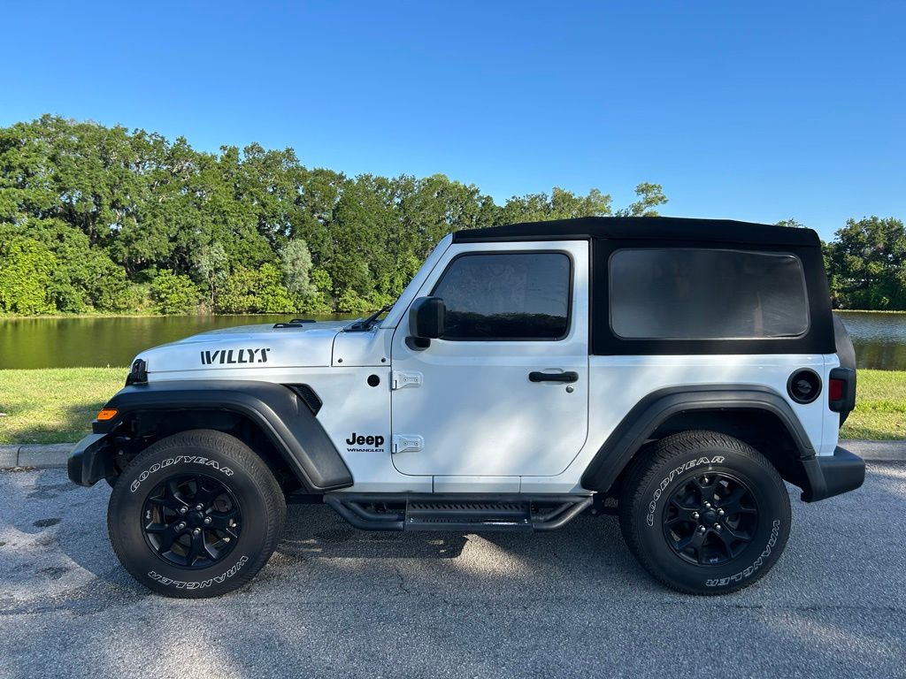 Thumbnail: 2021 Jeep Wrangler - 3