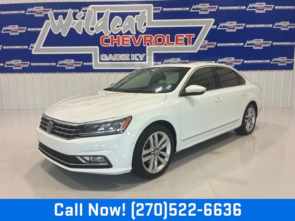 White 2017 Volkswagen Passat Sedan Front-Wheel Drive 6-Speed Dual Clutch