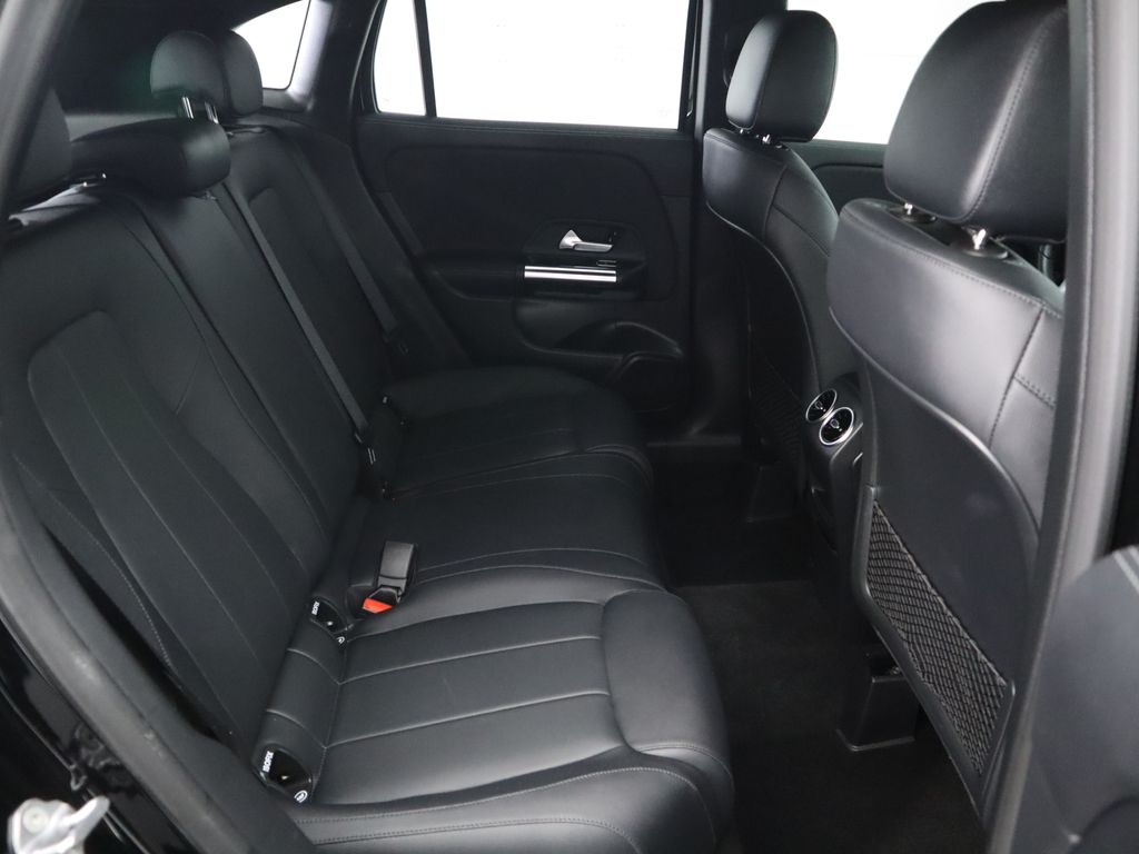 Thumbnail: 2023 Mercedes-Benz GLA - 22