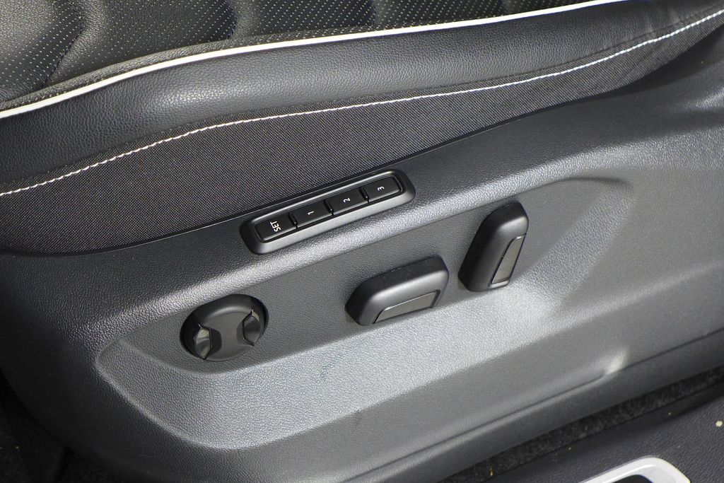 Thumbnail: 2024 Volkswagen Tiguan - 23