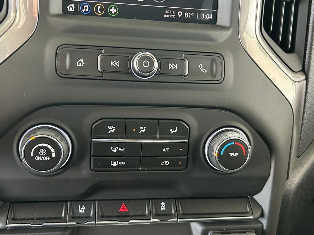 New 2026 Summit White Chevrolet Work Truck image 44