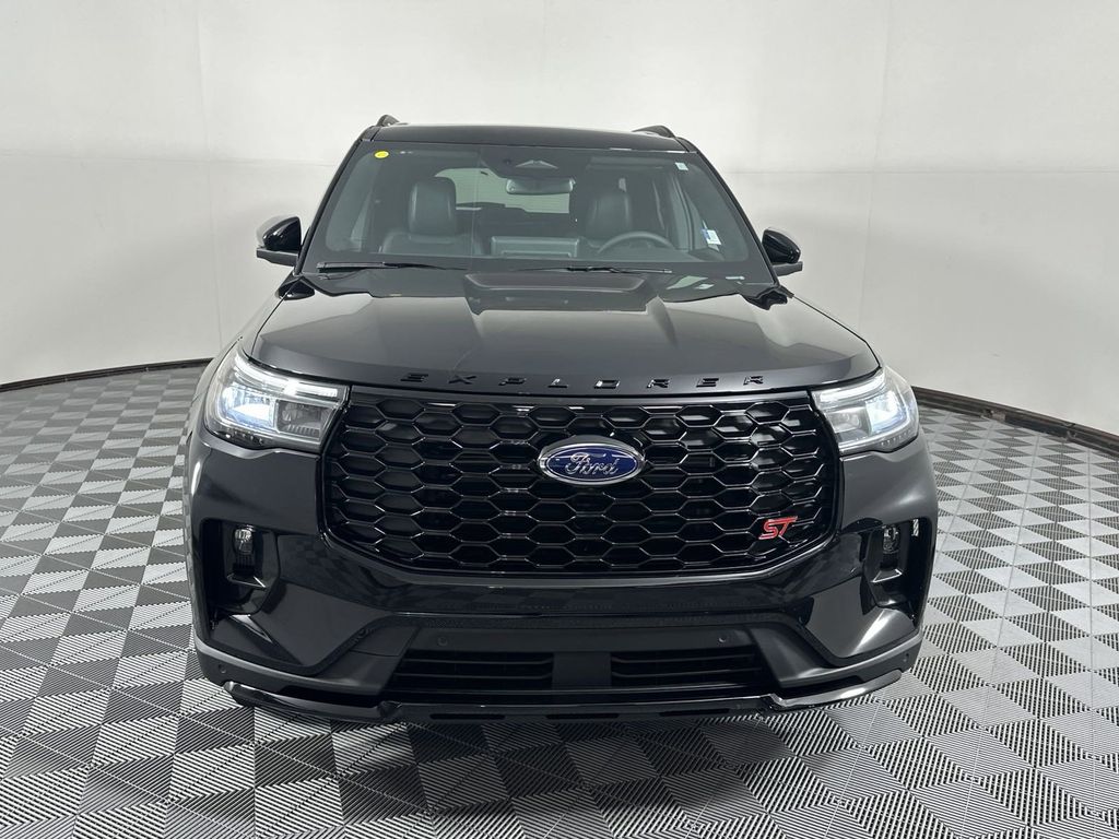 2025 Ford Explorer ST 2