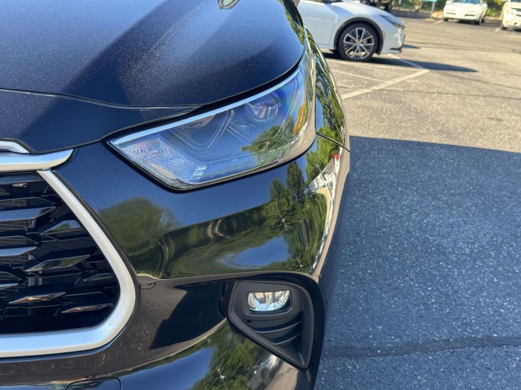Used 2023 Toyota Highlander SUV