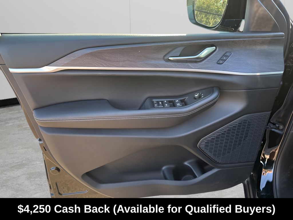 New Car 2025 Jeep Grand Cherokee  Limited For Sale Under $40,000 In Austin, Texas
