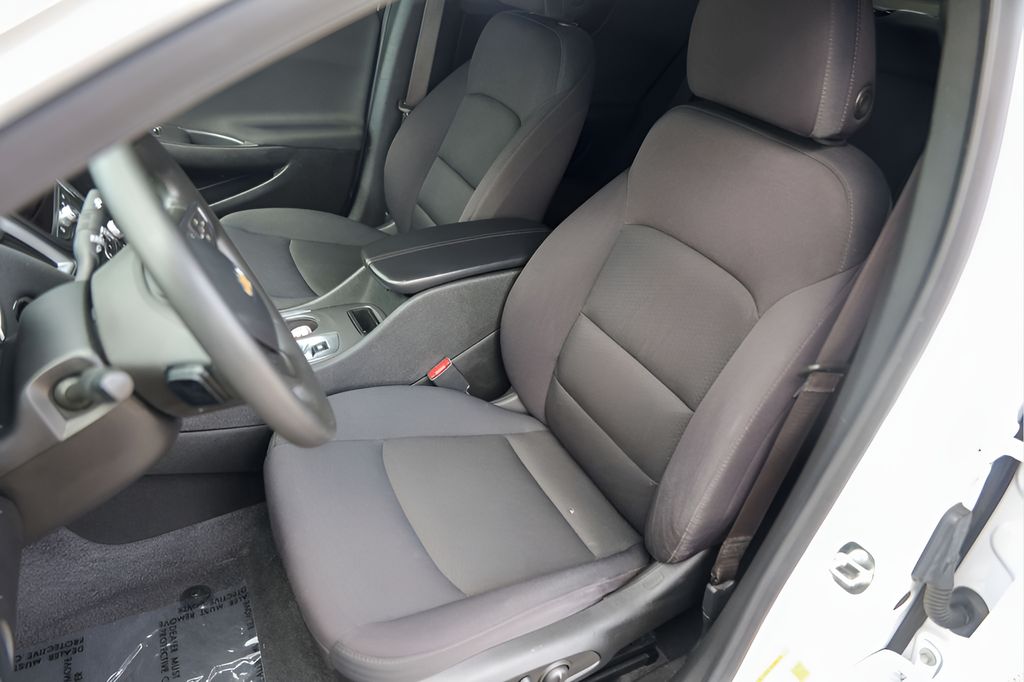 Used Car 2024 Chevrolet Malibu  Lt For Sale Under $20,000 In Austin, Texas