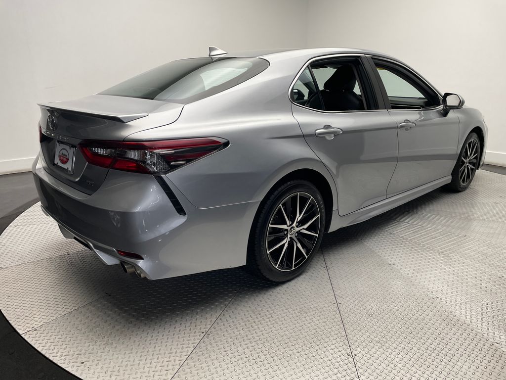 2022 Toyota Camry SE 5