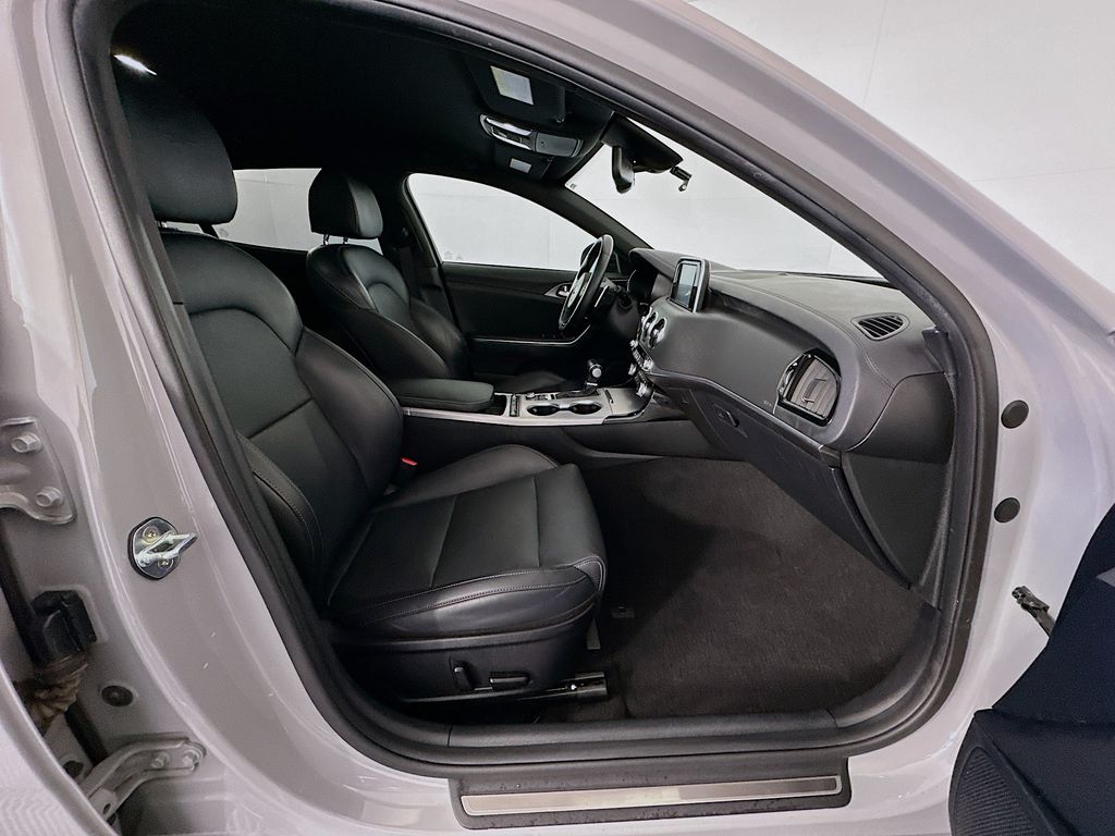 Thumbnail: 2021 Kia Stinger - 28