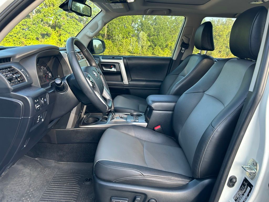 2023 Toyota 4Runner SR5 14