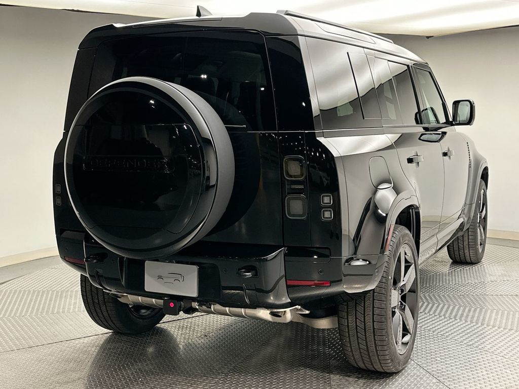 Thumbnail: 2026 Land Rover Defender - 3