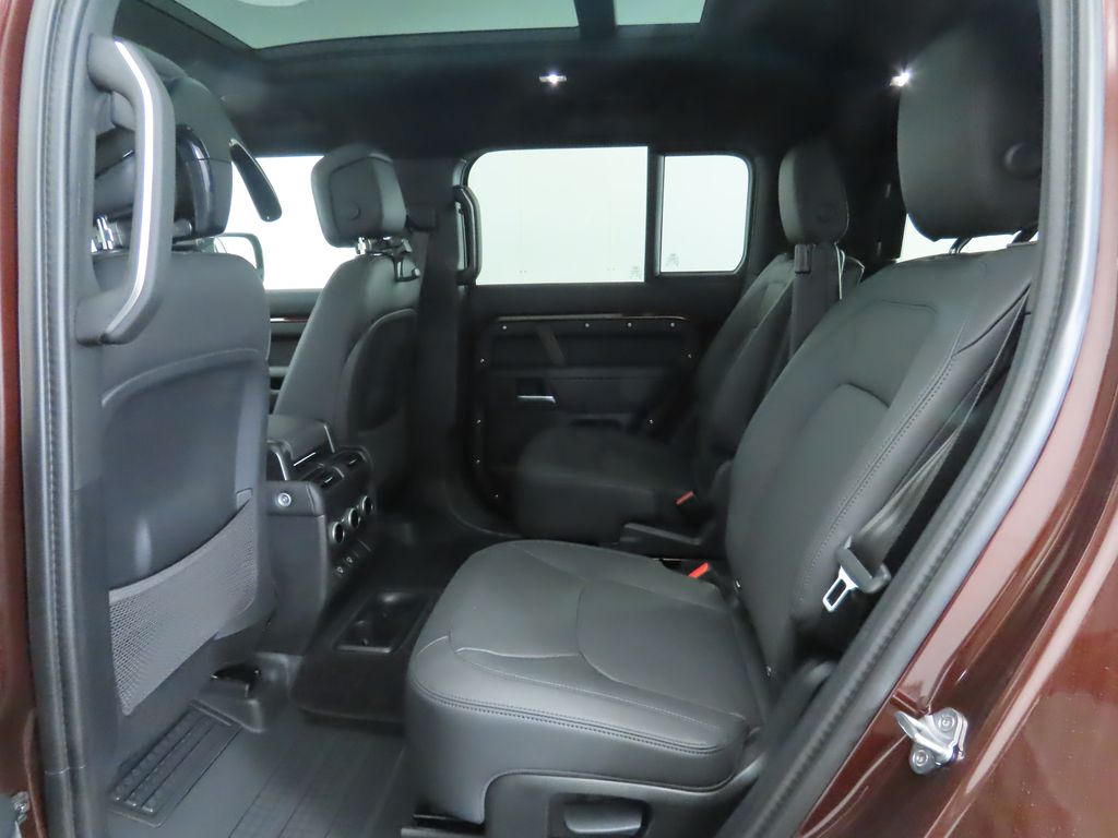Thumbnail: 2025 Land Rover Defender - 22
