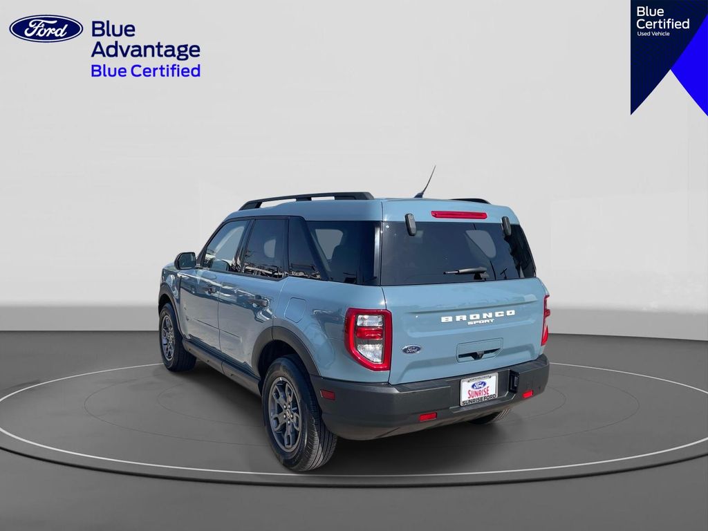View vehicle photo 7