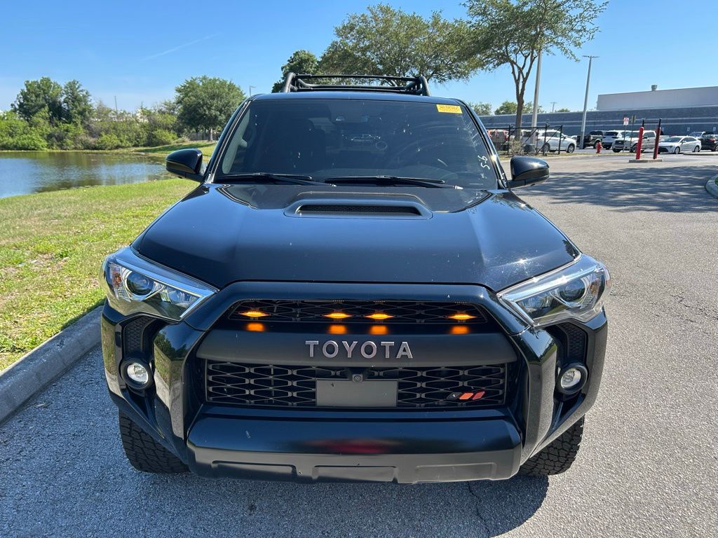 Thumbnail: 2022 Toyota 4Runner - 9
