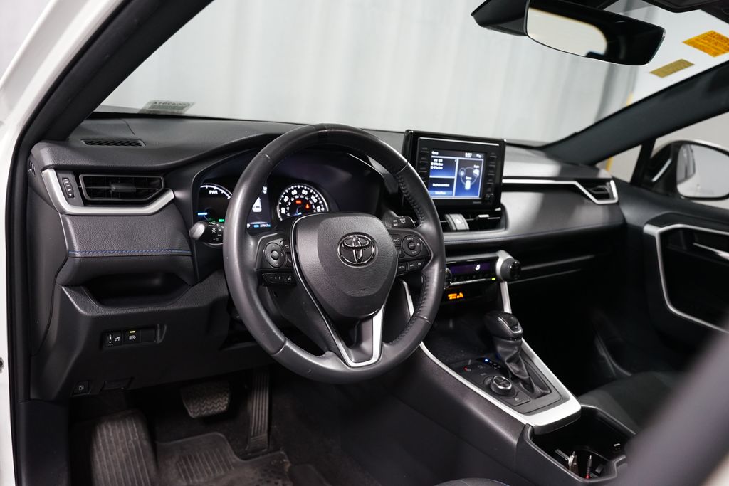 Thumbnail: 2022 Toyota RAV4 - 7